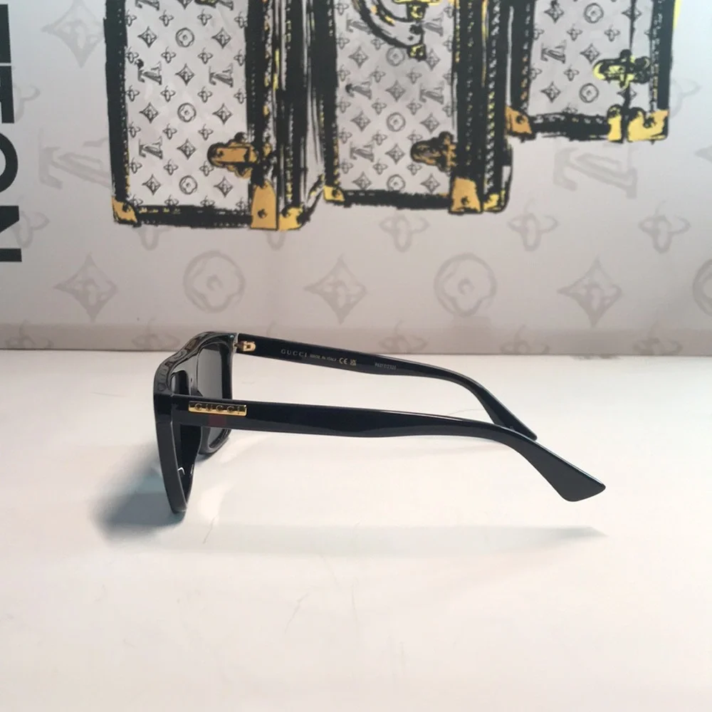 New ✨ Authentic Gucci GG0748S 001 Sunglasses – Black Frame, Grey Lenses ✨